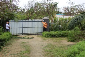 2-Putting the gate back up